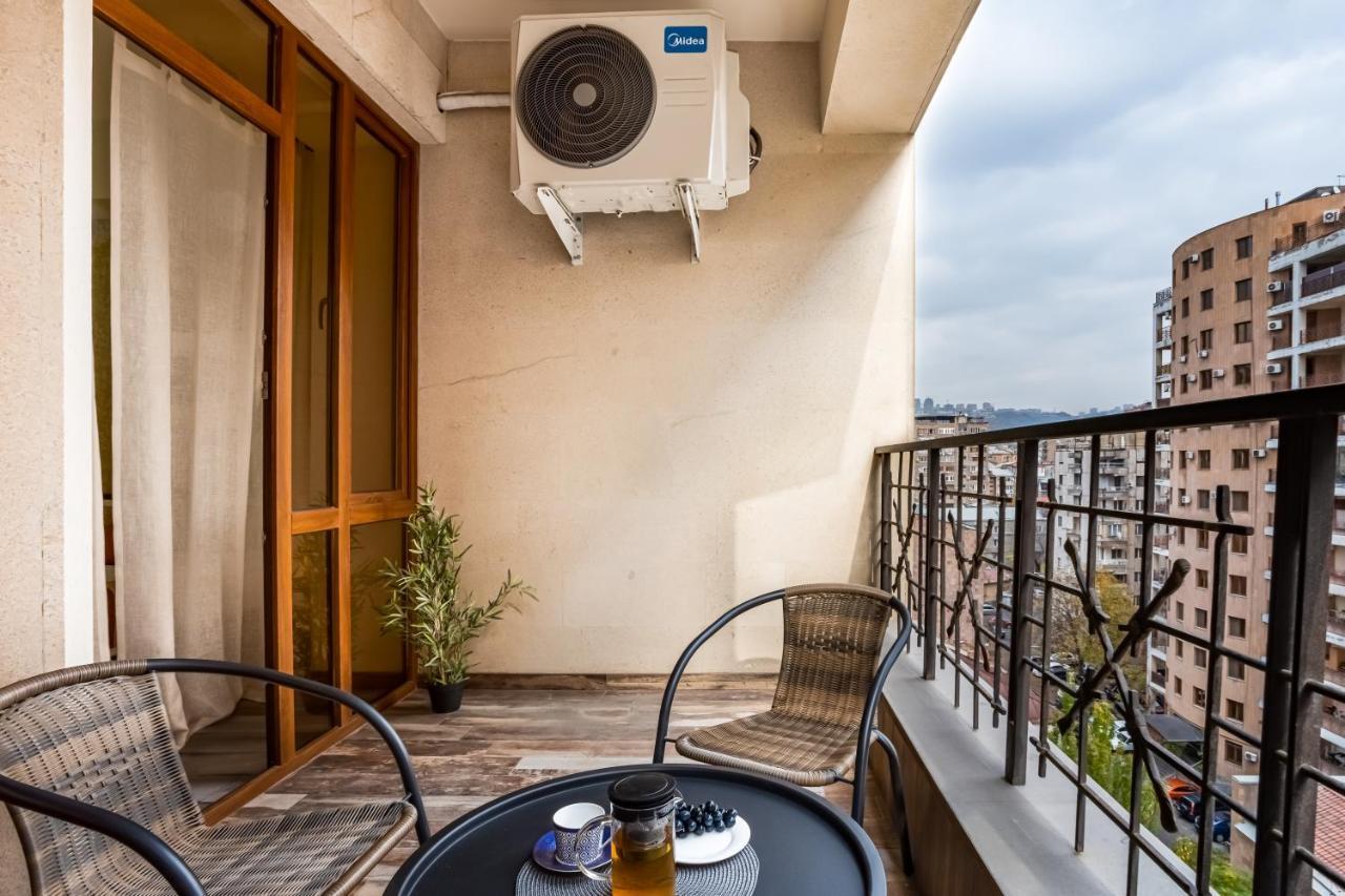 Hotelise I Gin Apartment Erivan Exterior foto
